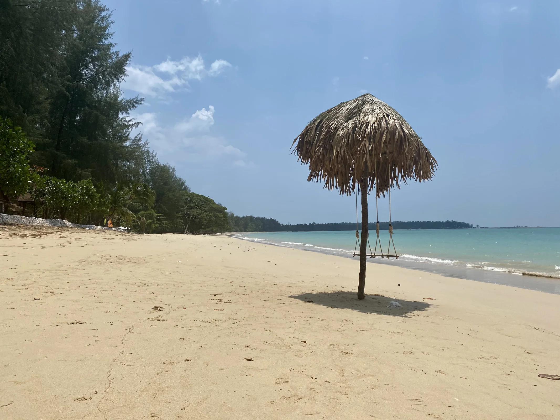 Holiday view with sea, sky and relaxed travel feeling